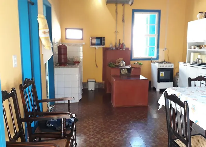Casa Estilo Colonial, No Centro De Aiuruoca-Mg.