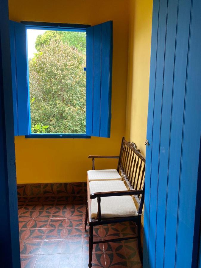 Casa Estilo Colonial, No Centro De Aiuruoca-mg. * Aiuruoca