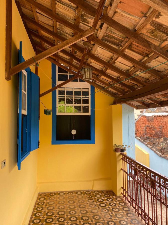 Casa Estilo Colonial, No Centro De Aiuruoca-mg. * Aiuruoca
