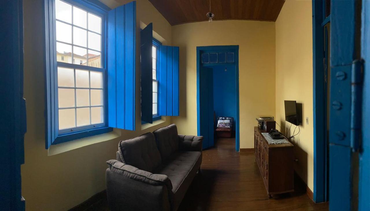 Casa Estilo Colonial, No Centro De Aiuruoca-mg.